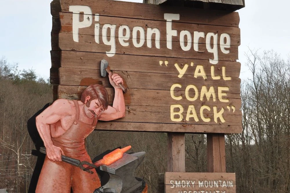 winter pigeon forge