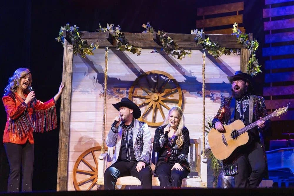 performers at Country Tonite in Pigeon Forge