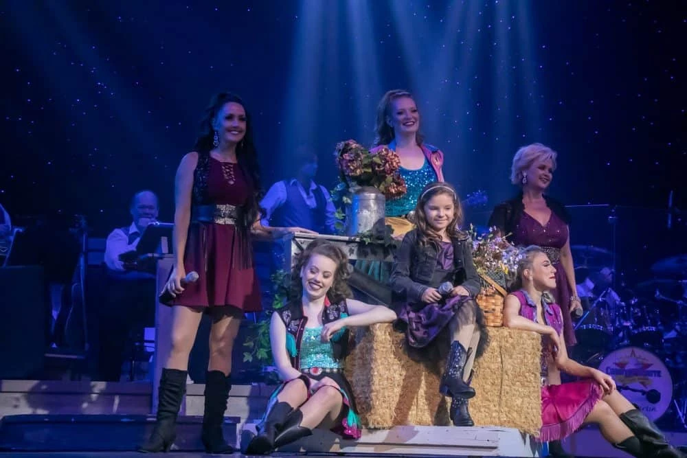 country tonite cast may 2021