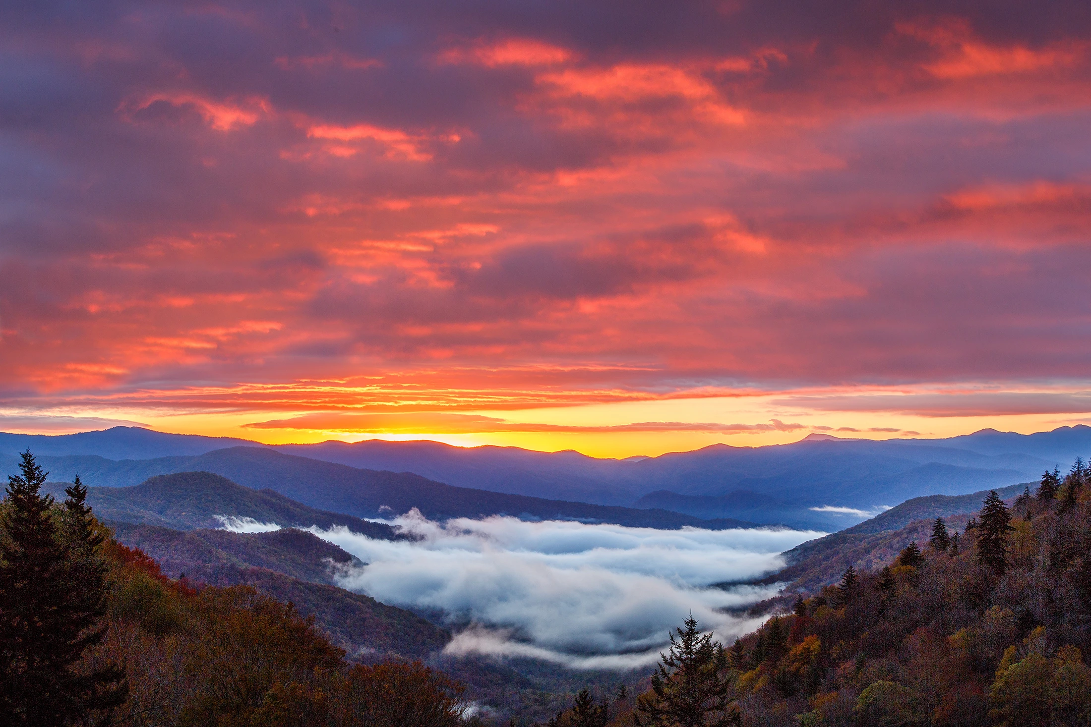 sunrise over smoky mountains
