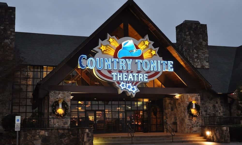 Top 4 Reasons Why Our Theater is the Best Place to See a Concert in Pigeon Forge TN