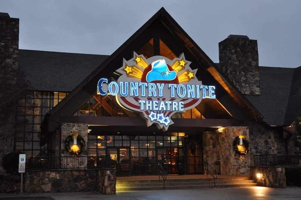 Top 4 Reasons Why Our Theater is the Best Place to See a Concert in Pigeon Forge TN