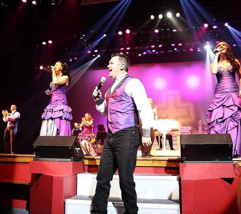 Top 4 Ways Country Tonite Offers the Best Value for Entertainment in Pigeon Forge