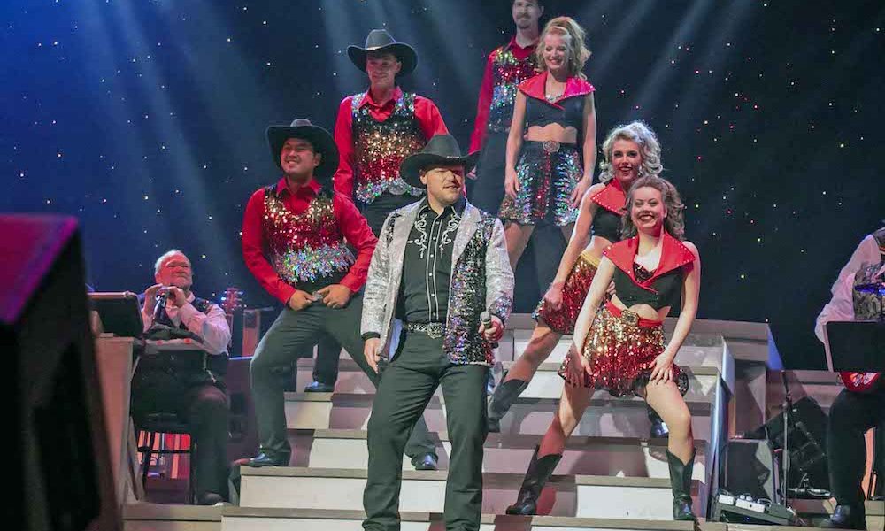 Top 5 Reasons Couples Love Spending an Evening at Our Pigeon Forge Show