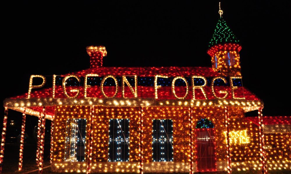 Top 3 Places You Need to Visit to See the Best Christmas Lights in Pigeon Forge