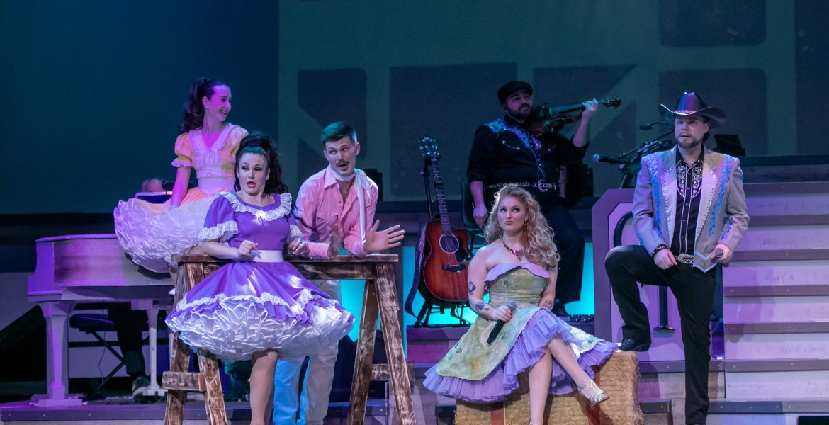 10 Reasons Country Tonite is the Best Show in Pigeon Forge for the Entire Family
