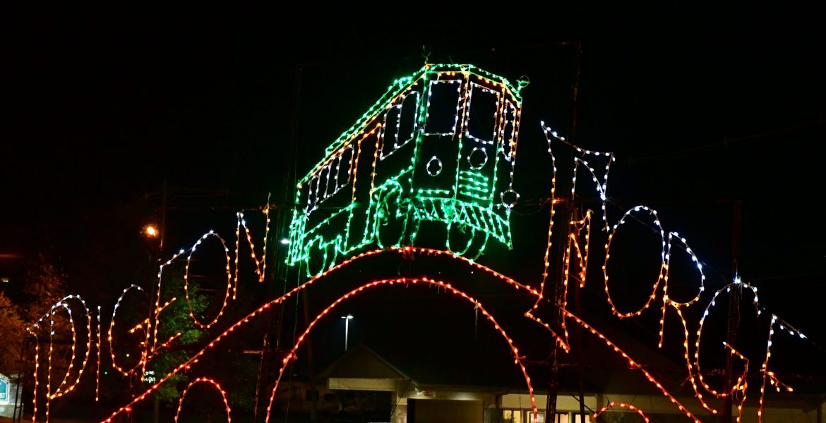 4 Best Ways to Experience the Magic of a Pigeon Forge Christmas