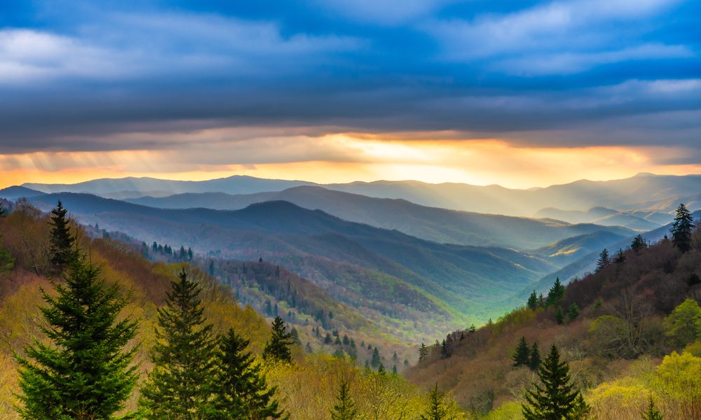 Top 4 Reasons You’ll Love Spending a Vacation in the Smoky Mountains